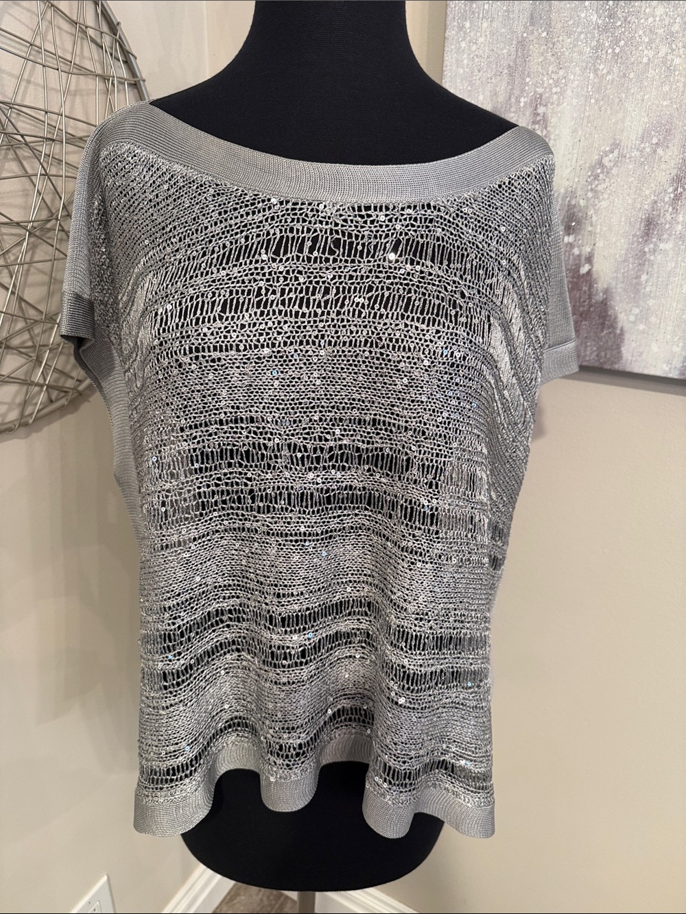 Lightweight Silver Open-Knit Women’s Top size small